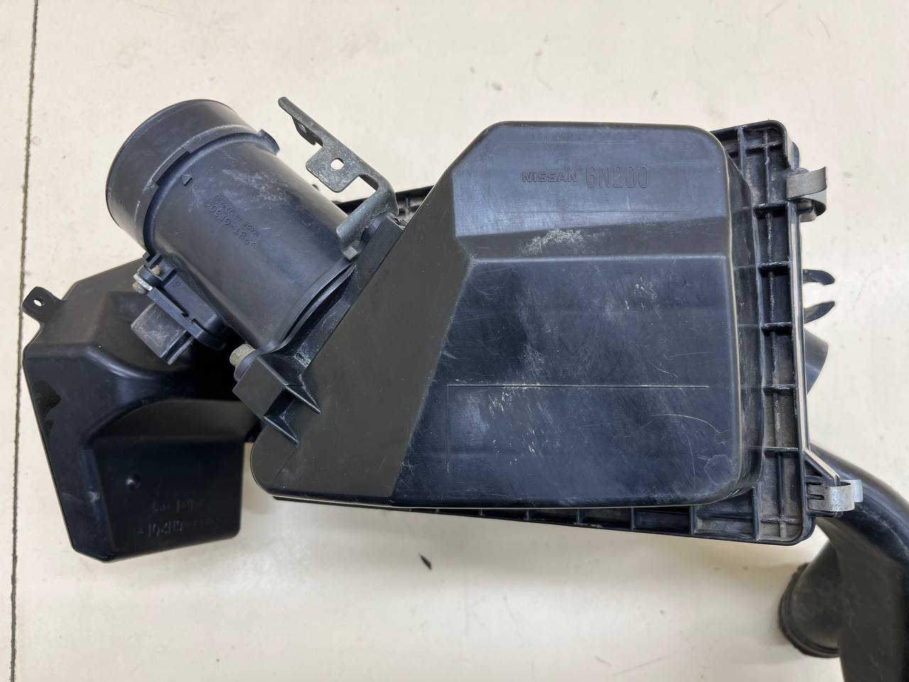 Корпус воздушного фильтра Nissan Primera (P12) 2002-2007