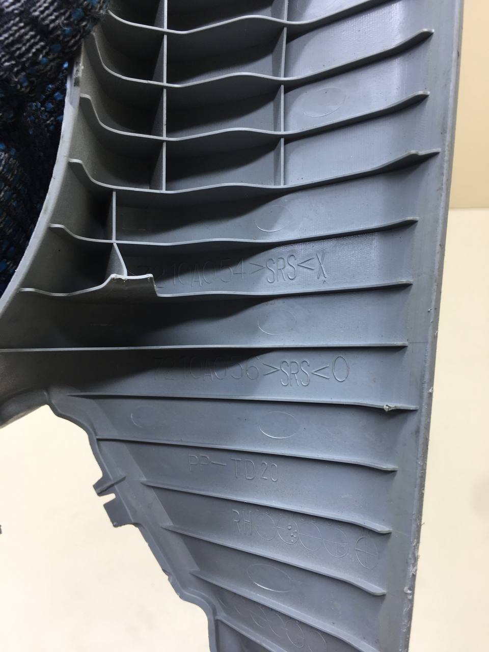 Обшивка стойки Mitsubishi Lancer X (CX, CY)  2007>