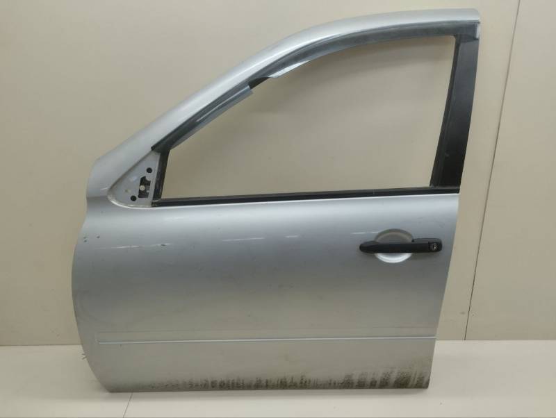 Дверь передняя левая Lada Granta 2011>