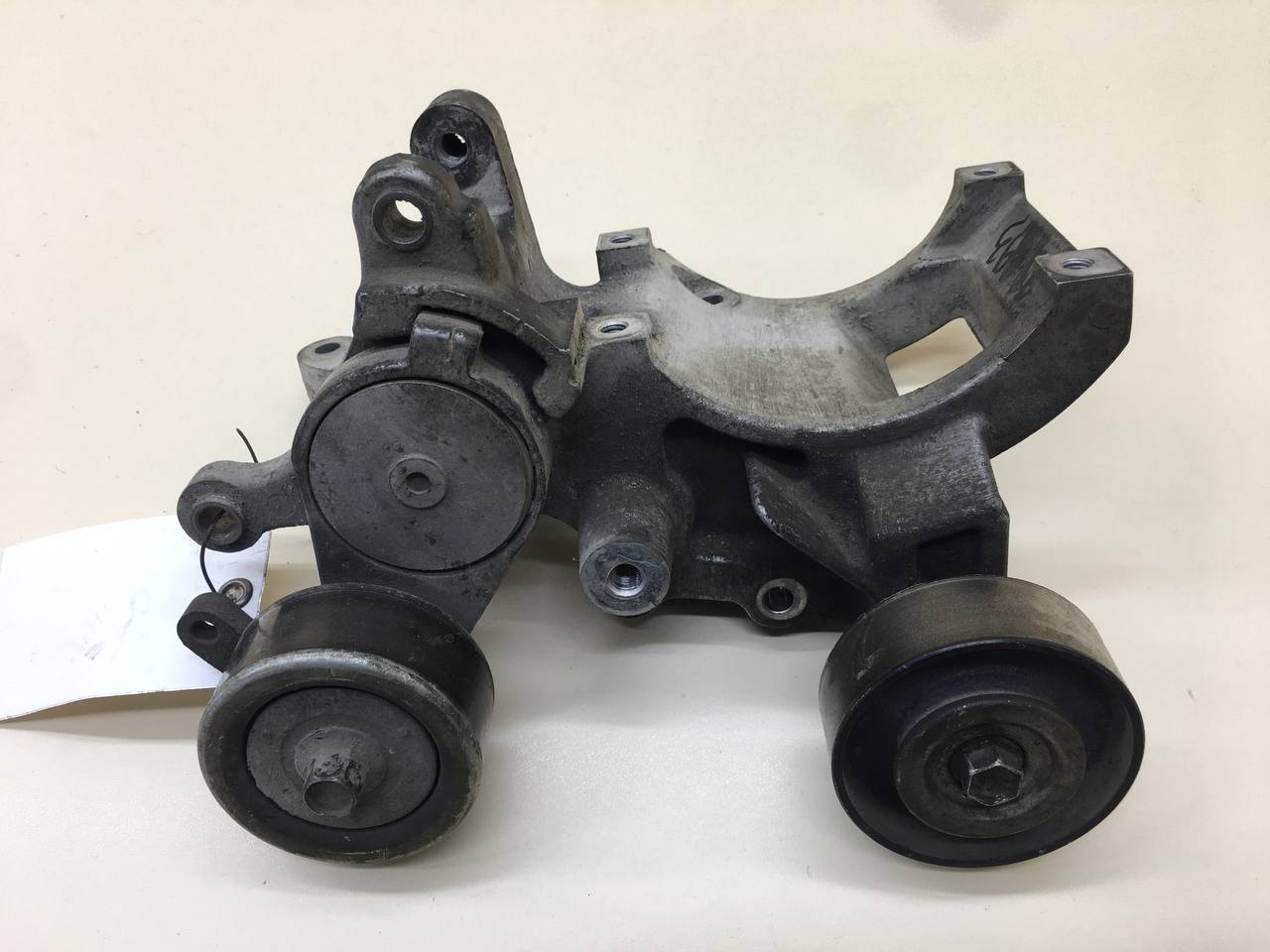 Кронштейн кондиционера Toyota Land Cruiser Prado (J120) 2002-2009