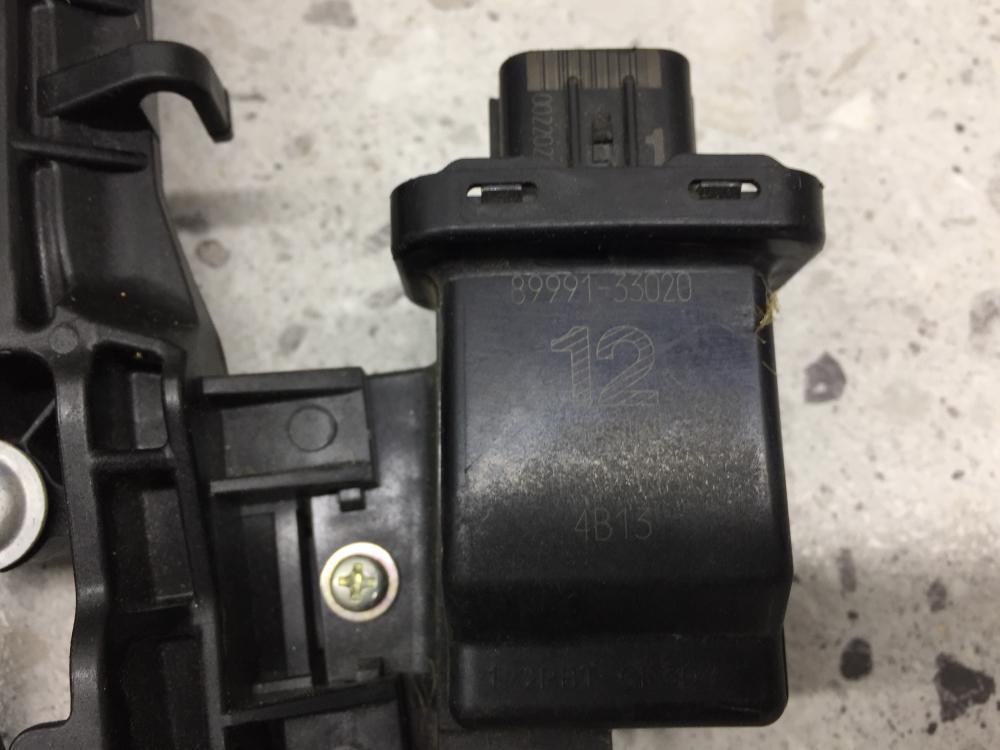 Кронштейн ручки для Toyota Land Cruiser (J200) 2007-2015