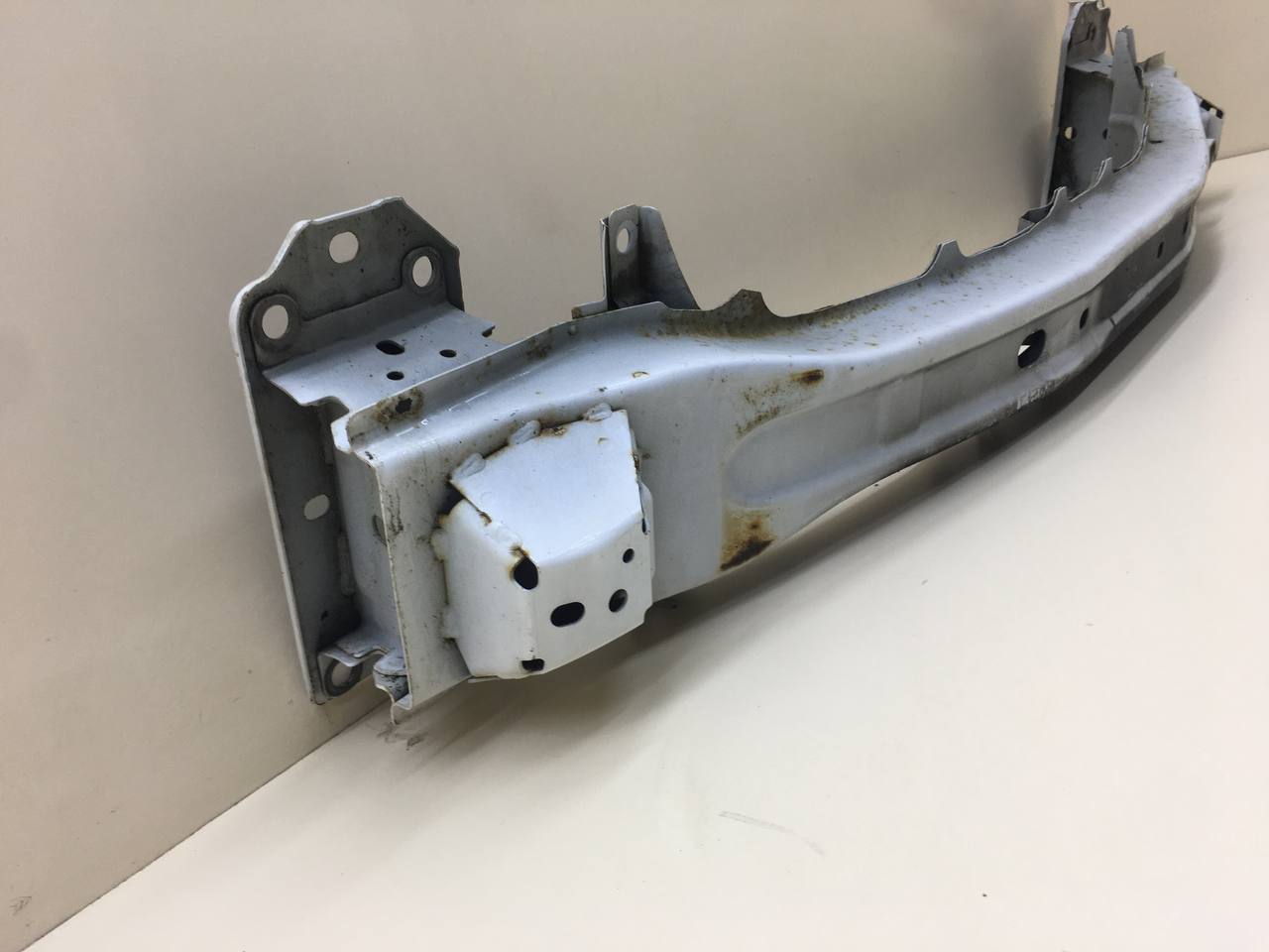 Усилитель переднего бампера Mazda Mazda 6 (GH) 2007-2012