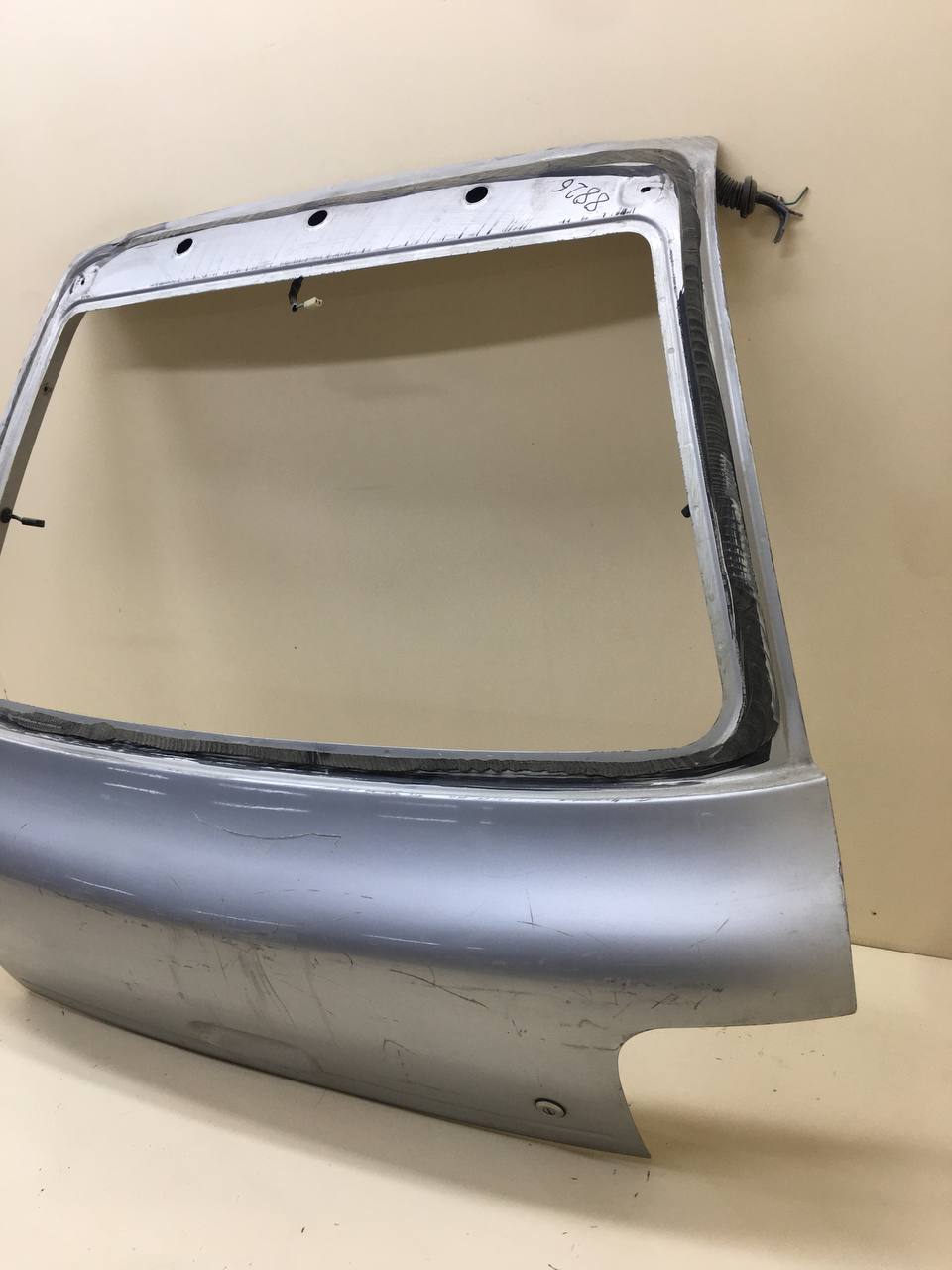 Дверь багажника Subaru Impreza (G10) 1996-2000