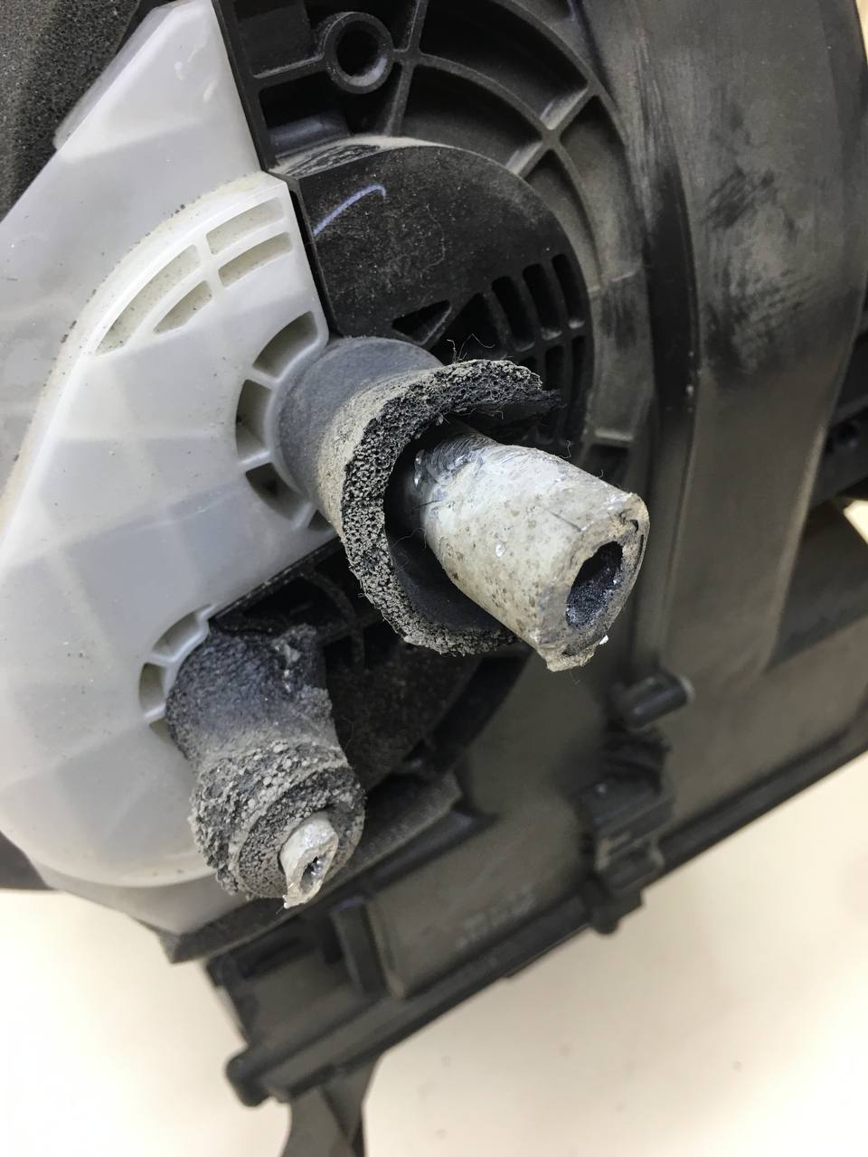 Корпус отопителя Mazda Mazda 2 (DE) 2007-2014 Корпус отопителя Mazda Mazda 2 (DE) 2007-2014