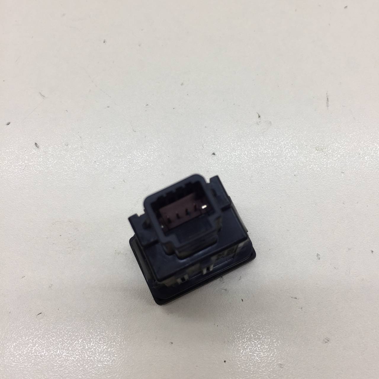 Кнопка омывателя фар Toyota Rav 4 (A30) 2006-2013