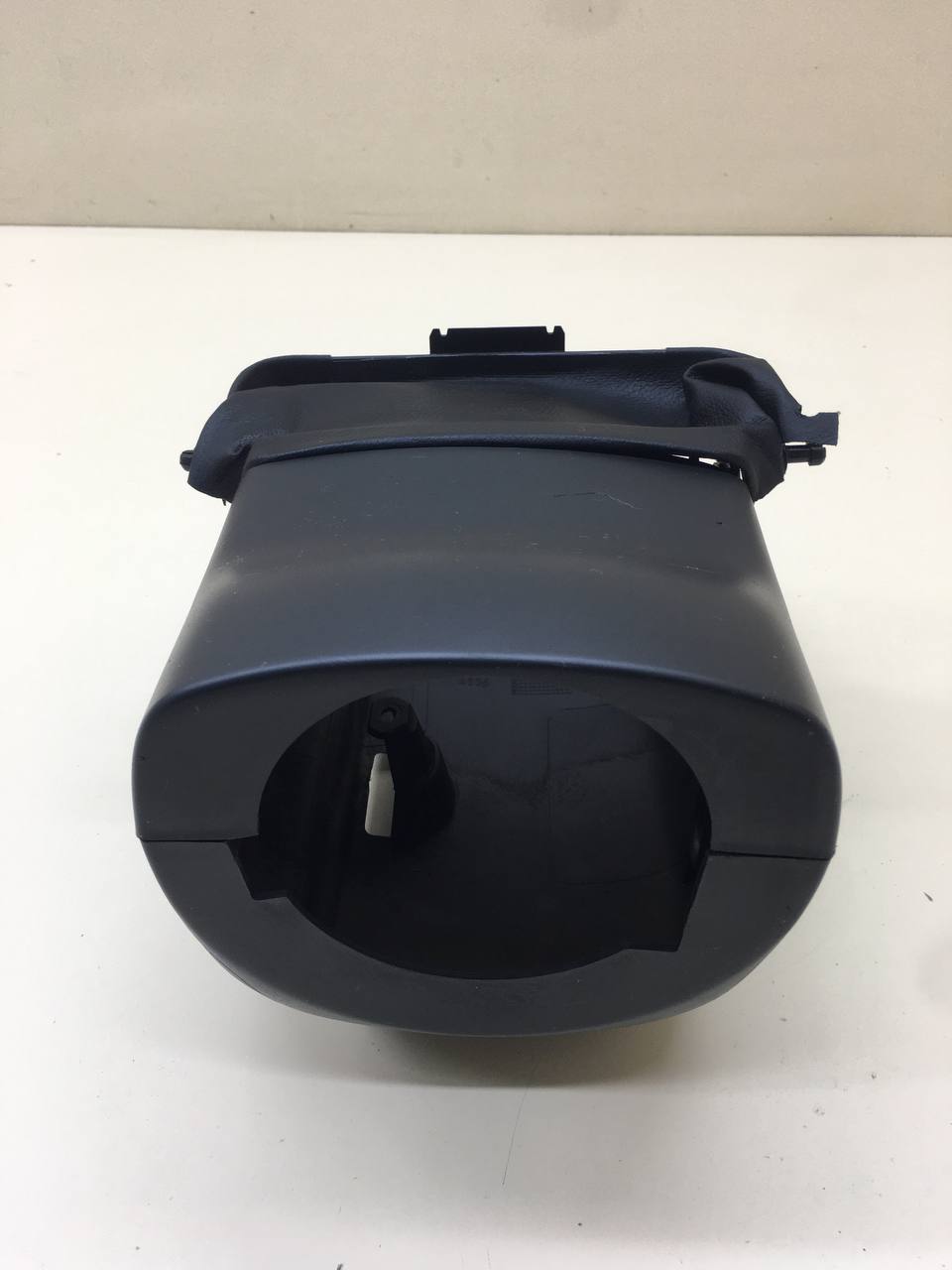 Кожух рулевой колонки Skoda Superb 2008-2015