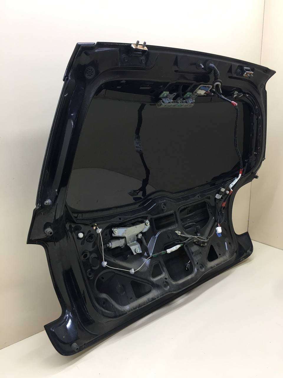 Дверь багажника со стеклом Toyota Auris (E150) 2006-2012