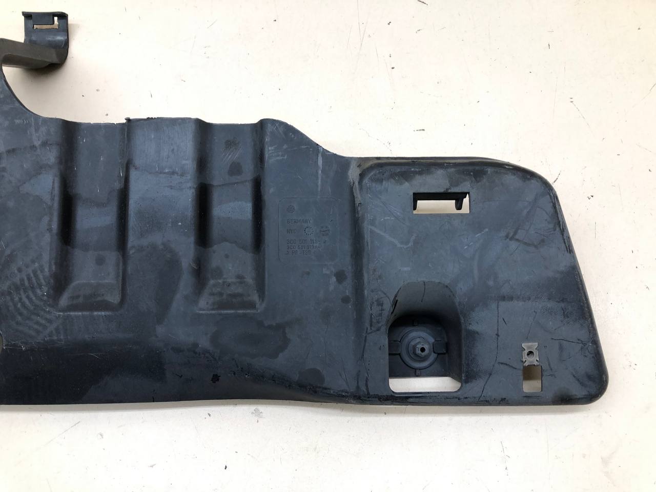 Воздуховод радиатора Jaguar XF 2007-2015