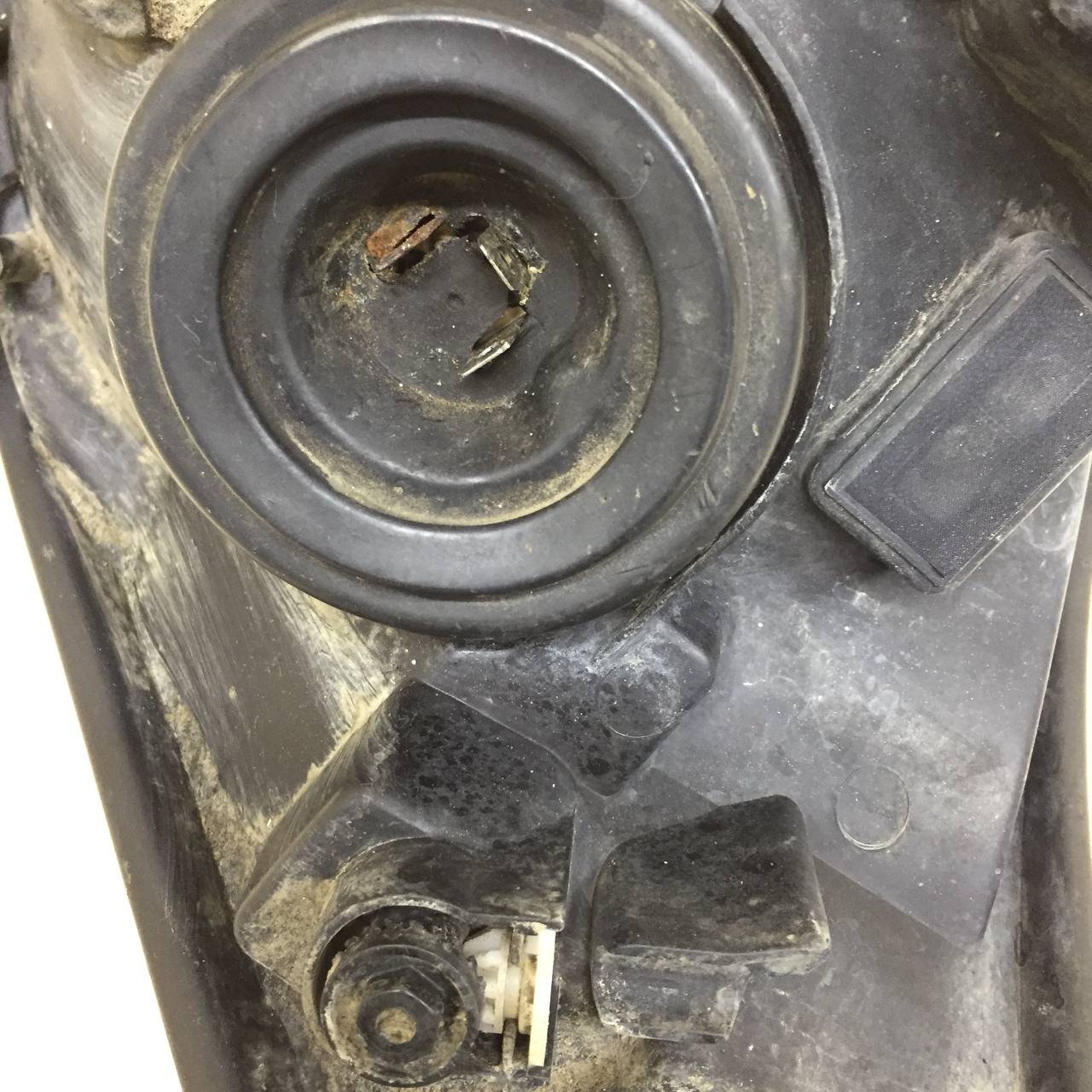Фара правая Chevrolet Cobalt (T250) 2011-2015 Фара правая Chevrolet Cobalt (T250) 2011-2015