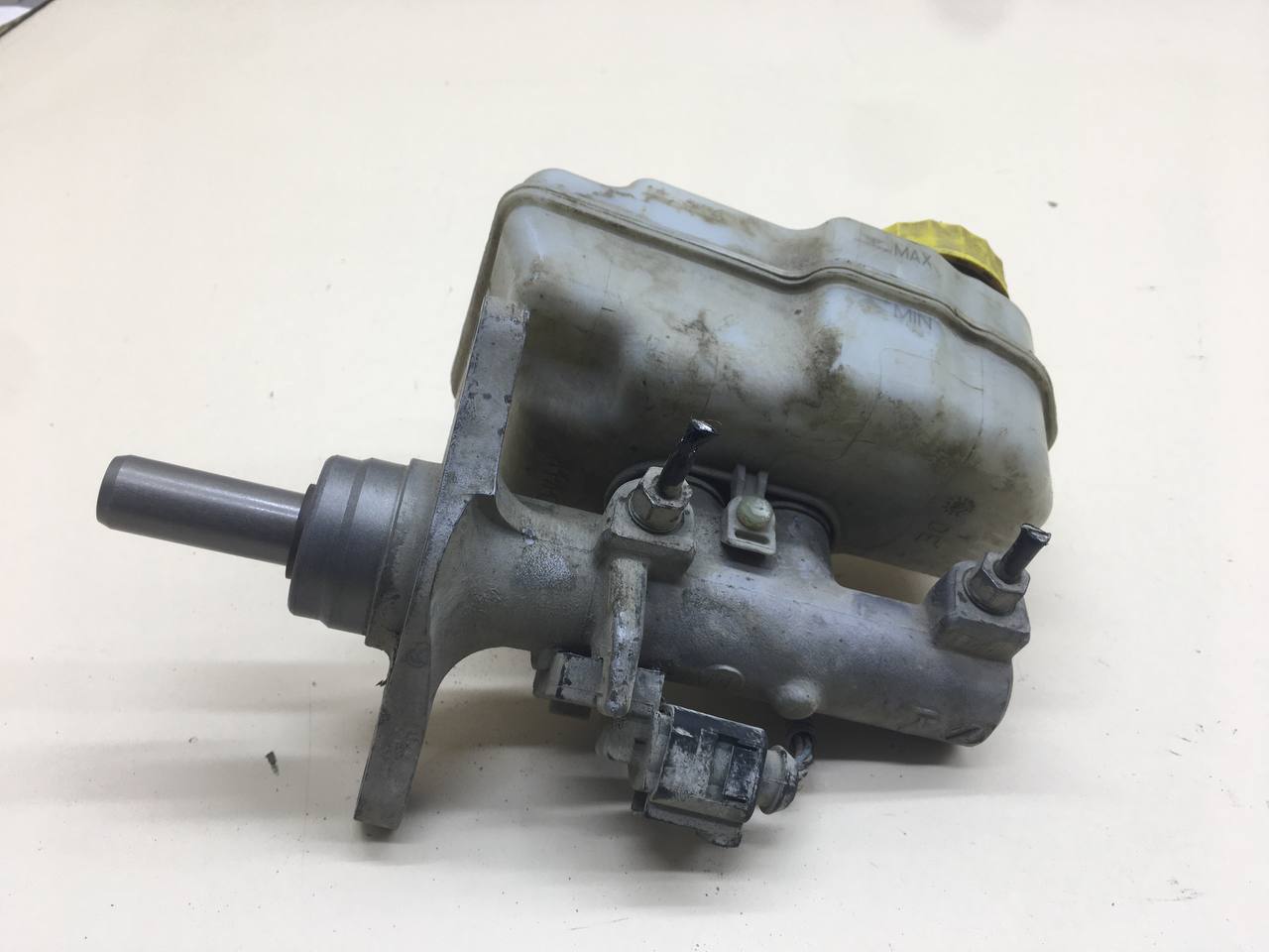 Цилиндр тормозной главный Volkswagen Polo (MK5) 2011-2020