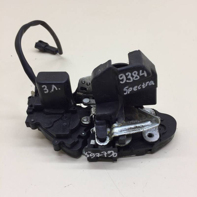 Замок двери задней левой Kia Sephia 2001-2004