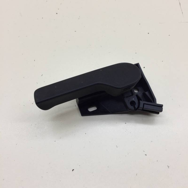 Ручка открывания капота Volkswagen Passat B7 2011-2015 Ручка открывания капота Volkswagen Passat B7 2011-2015