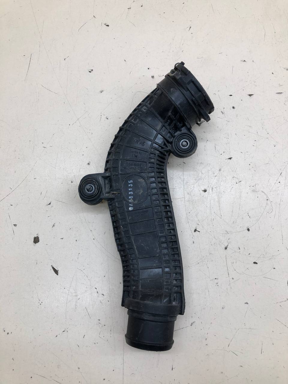 Патрубок интеркулера Volkswagen Jetta (A5) 2006-2011 Патрубок интеркулера Volkswagen Jetta (A5) 2006-2011
