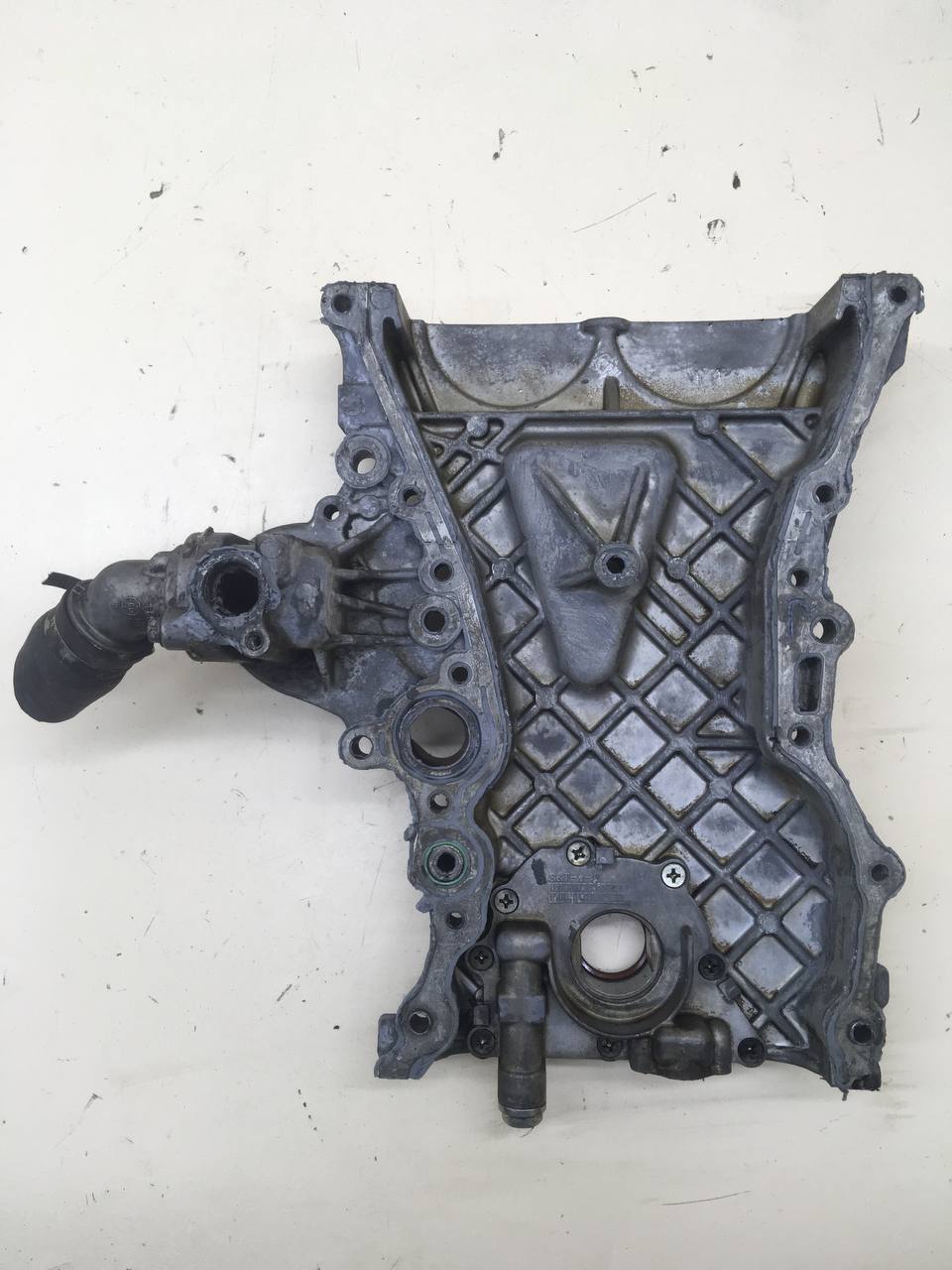Крышка двигателя передняя Chevrolet Cobalt (T250) 2011-2015