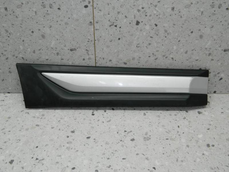 Накладка двери задней правой Mitsubishi Outlander (GF) 2012>