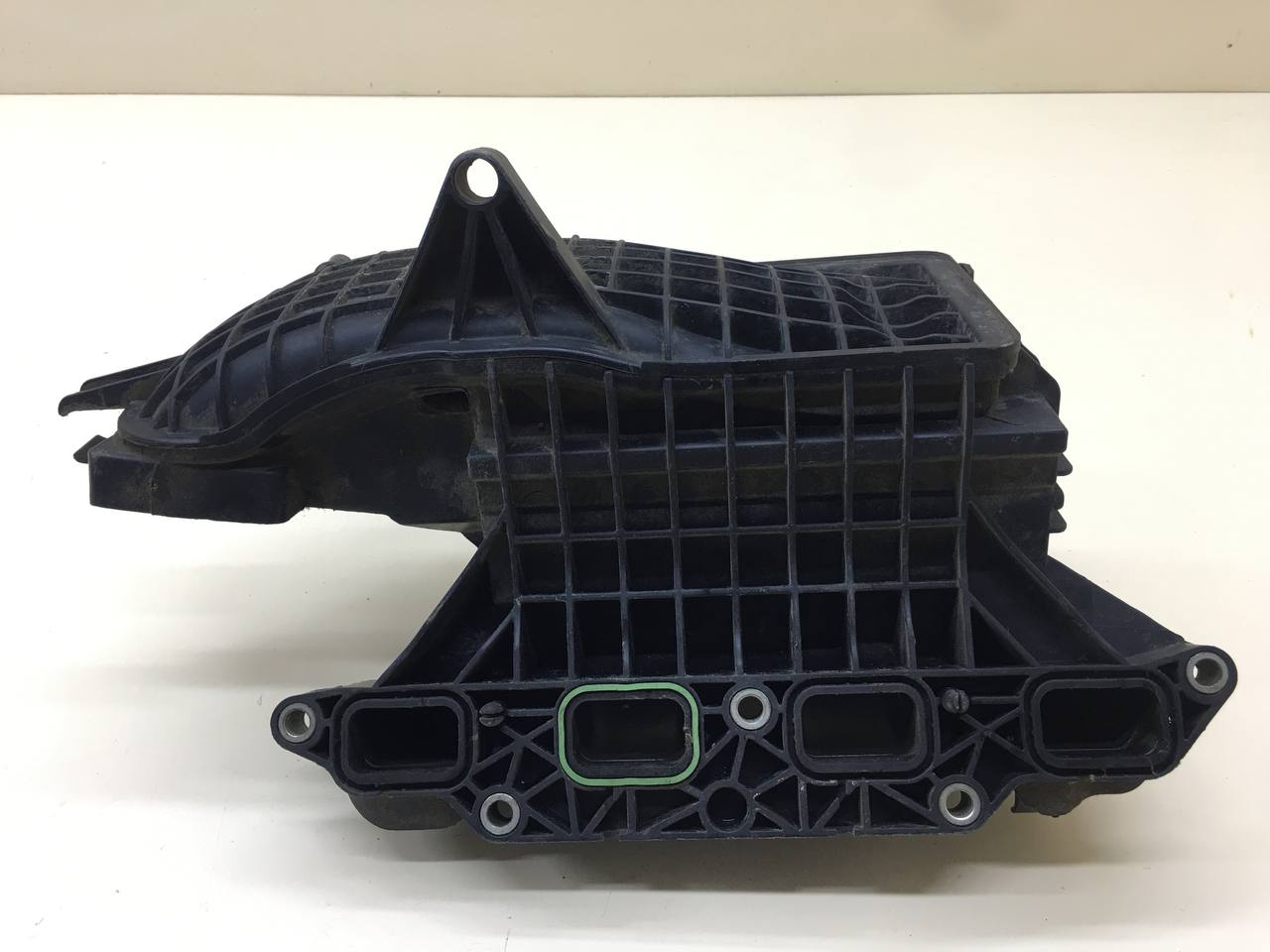 Коллектор впускной Skoda Octavia (A5 1Z-) 2004-2013 Коллектор впускной Skoda Octavia (A5 1Z-) 2004-2013