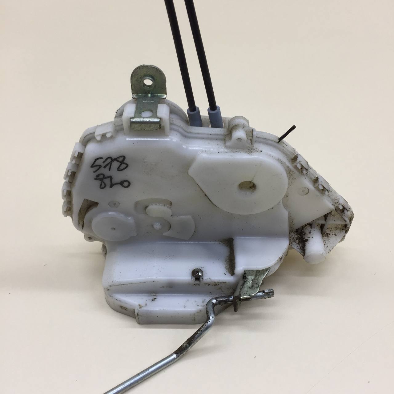 Замок двери передней правой Honda Civic 4D 2006-2012