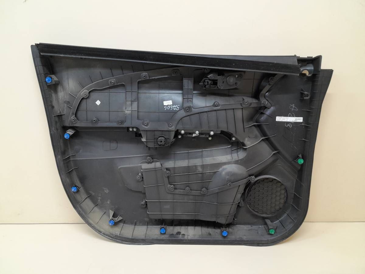 Обшивка двери передней правой Chevrolet Aveo T300 2011>