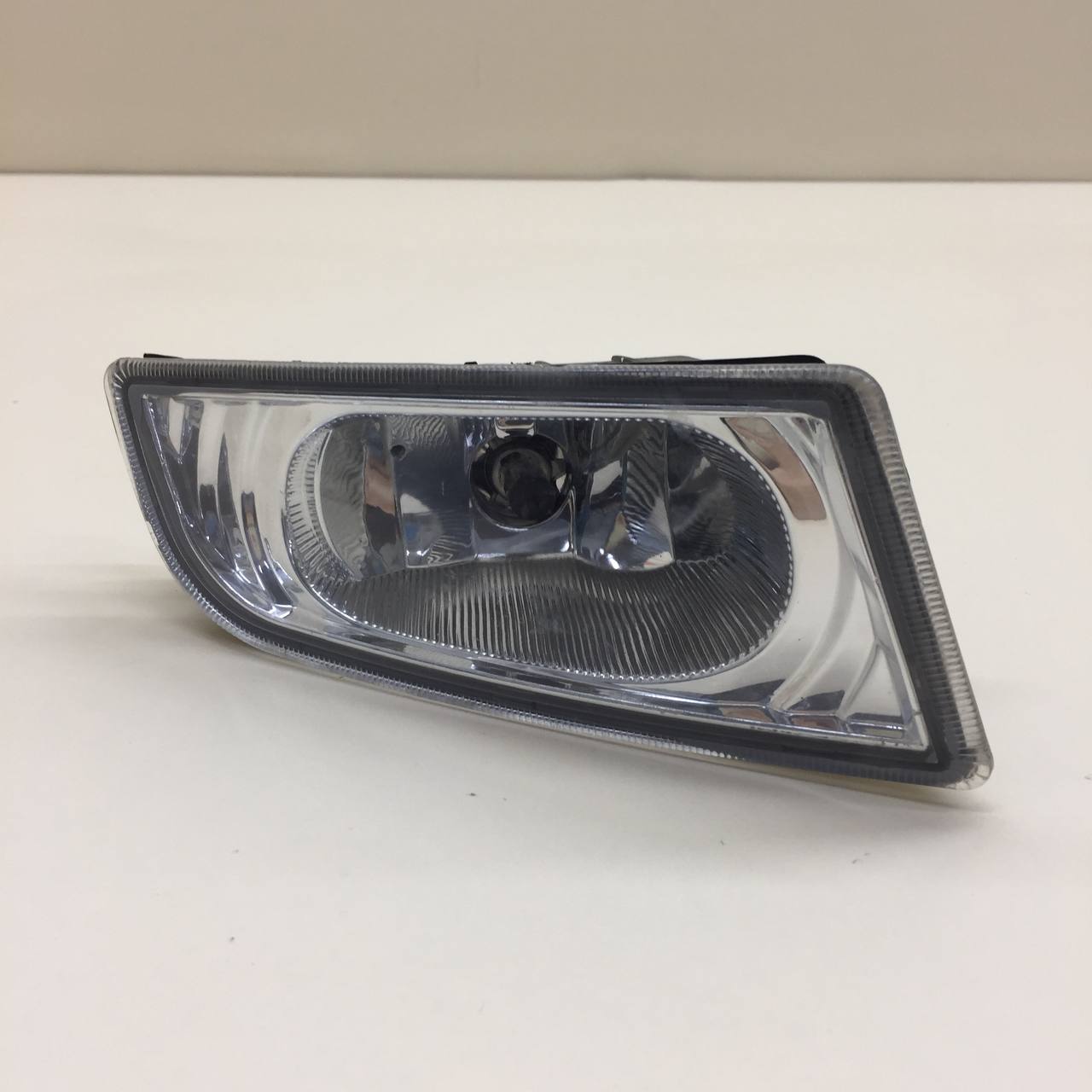 Фара противотуманная правая Honda Civic 4D 2006-2012