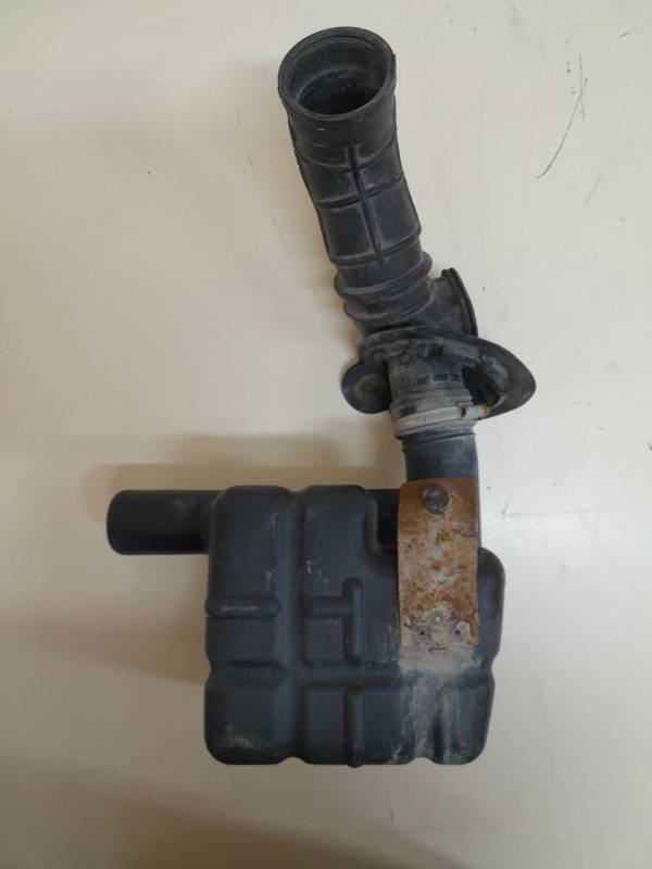 Резонатор воздушного фильтра Daewoo Nexia (N150) 2008-2016