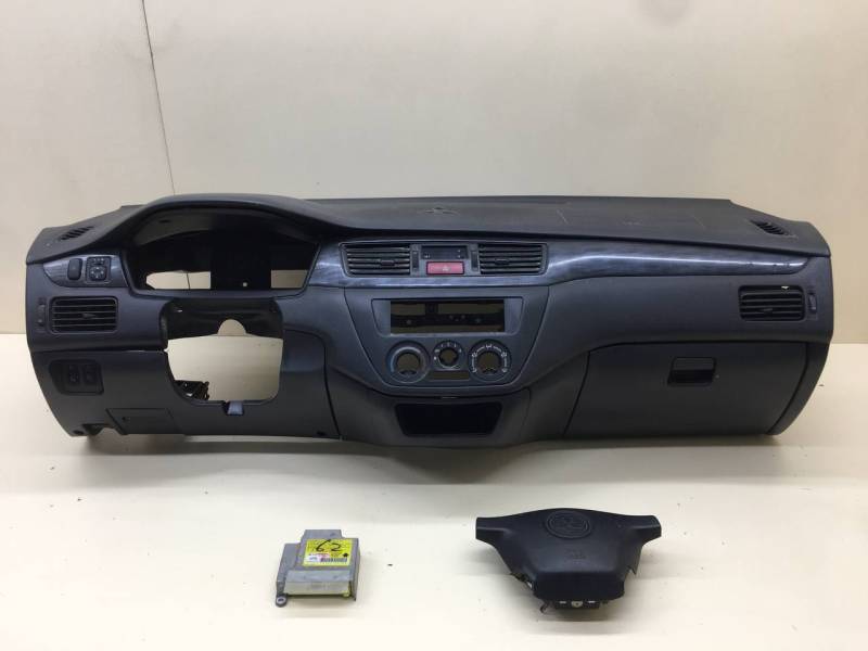 Подушка безопасности (комплект) Mitsubishi Lancer 9 (CS/Classic) 2000-2011 Подушка безопасности (комплект) Mitsubishi Lancer 9 (CS/Classic) 2000-2011