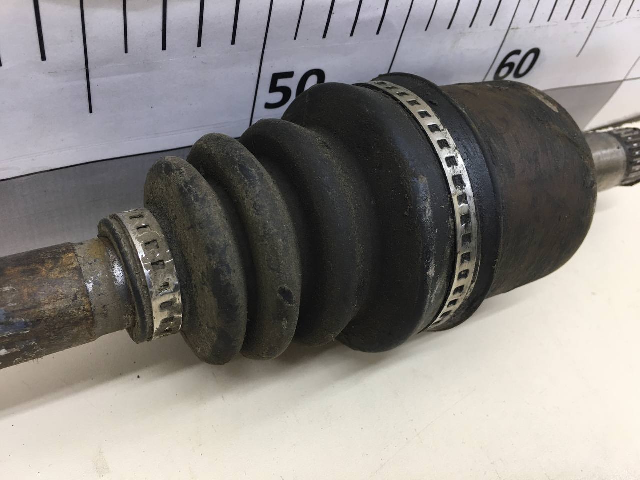 Полуось передняя левая Fiat Albea 2002-2012