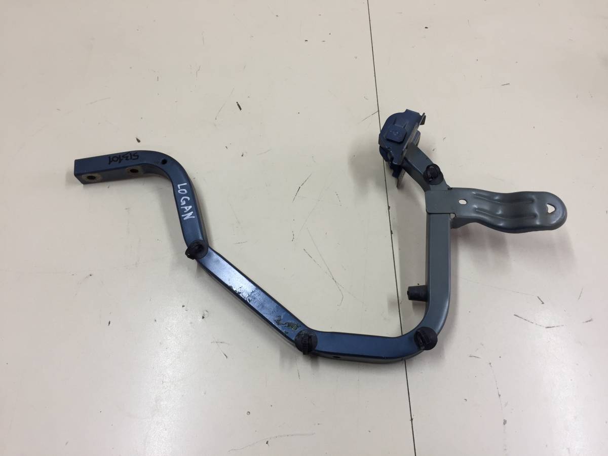 Петля крышки багажника Renault Logan (1) 2005-2014