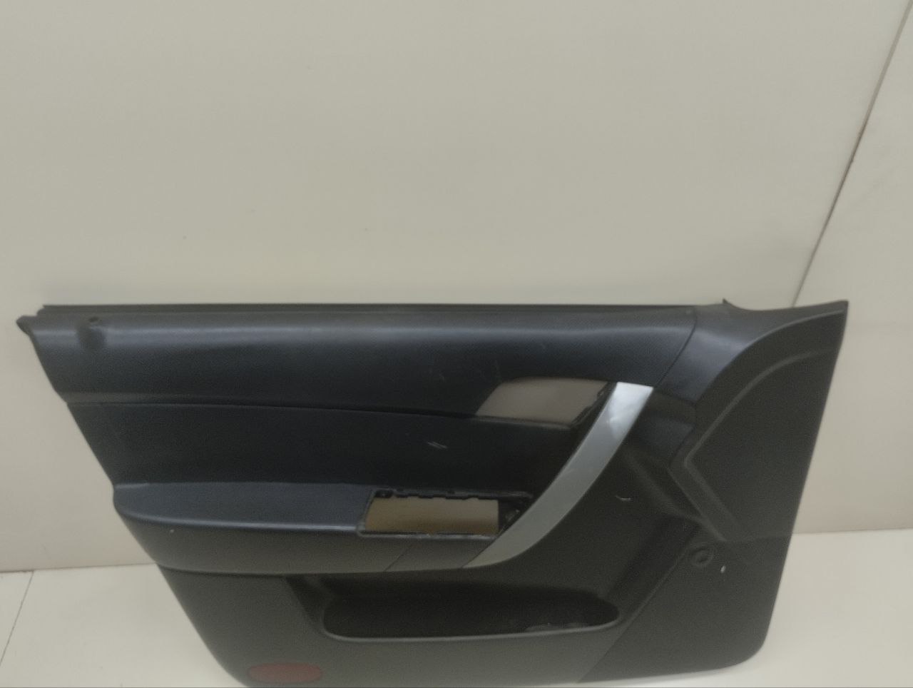 Обшивка двери передней левой Chevrolet Aveo T250 2005-2011