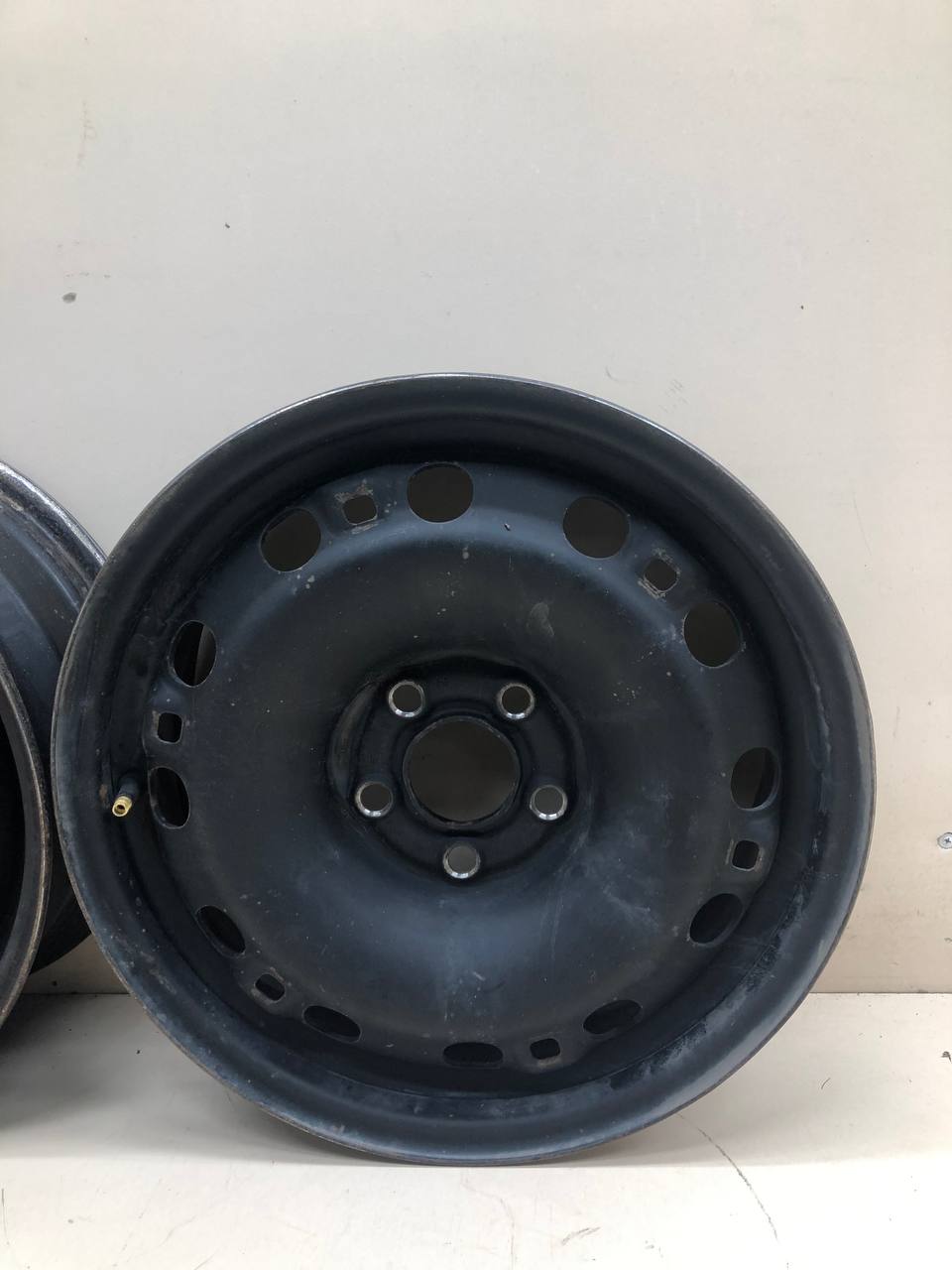 Диски к-кт R15 Штампованные