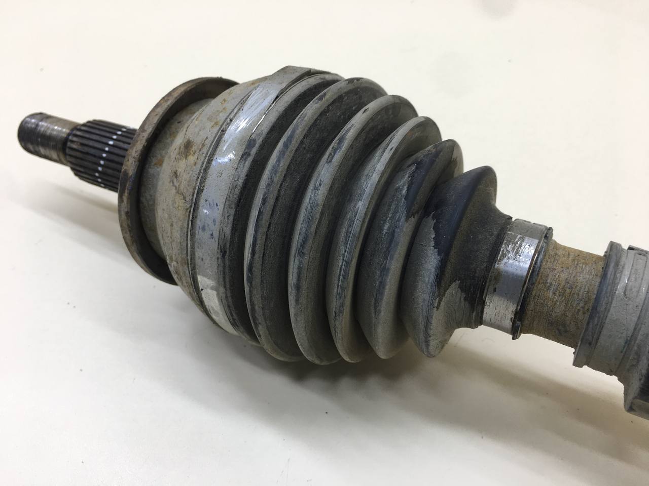 Полуось передняя правая Toyota Rav 4 (A30) 2006-2013 Полуось передняя правая Toyota Rav 4 (A30) 2006-2013