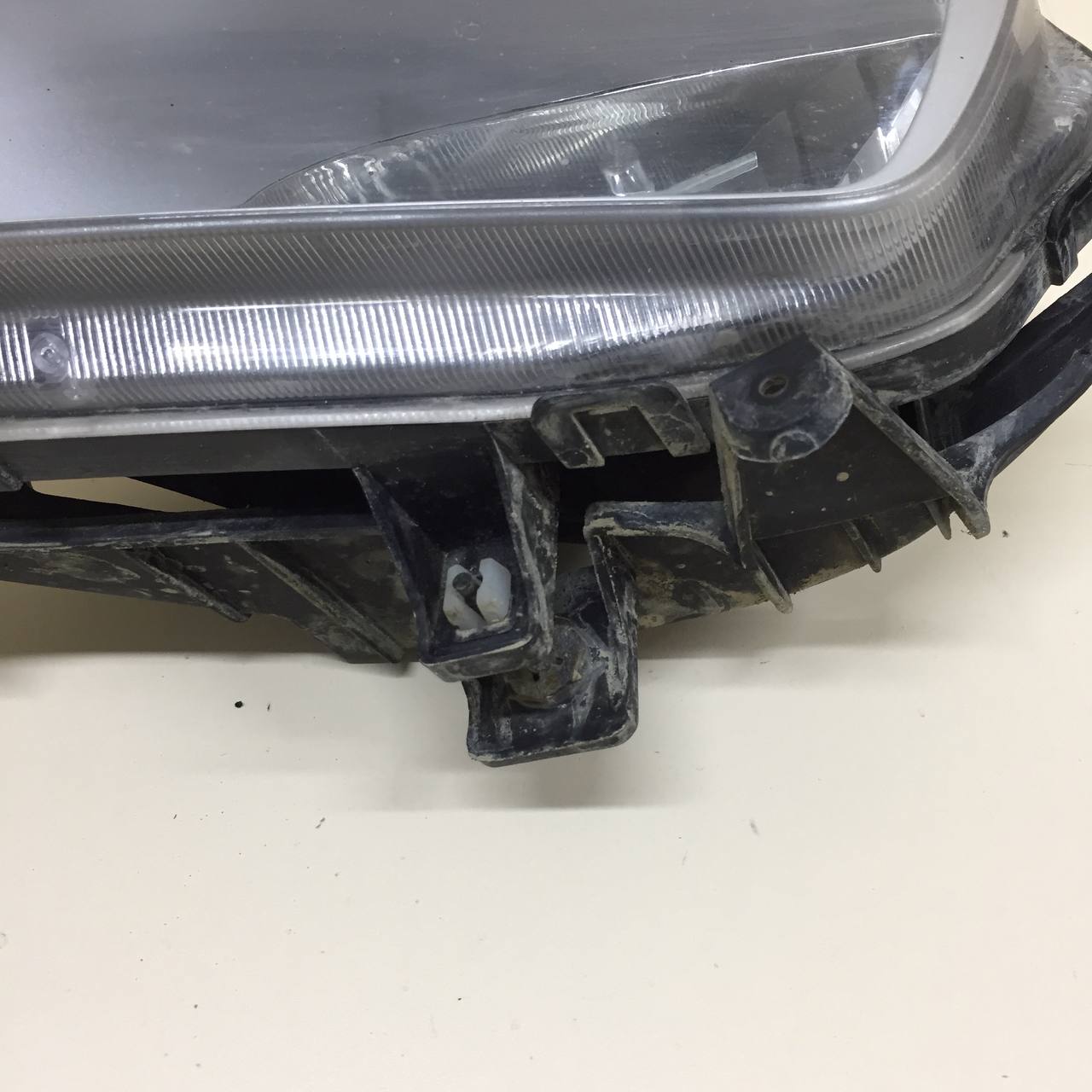 Фара противотуманная левая Hyundai Starex H1/Grand Starex 2007> Фара противотуманная левая Hyundai Starex H1/Grand Starex 2007>
