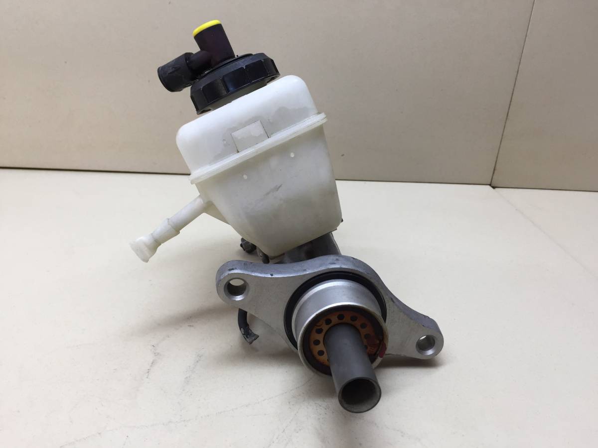 Цилиндр тормозной главный Renault Logan (1) 2005-2014