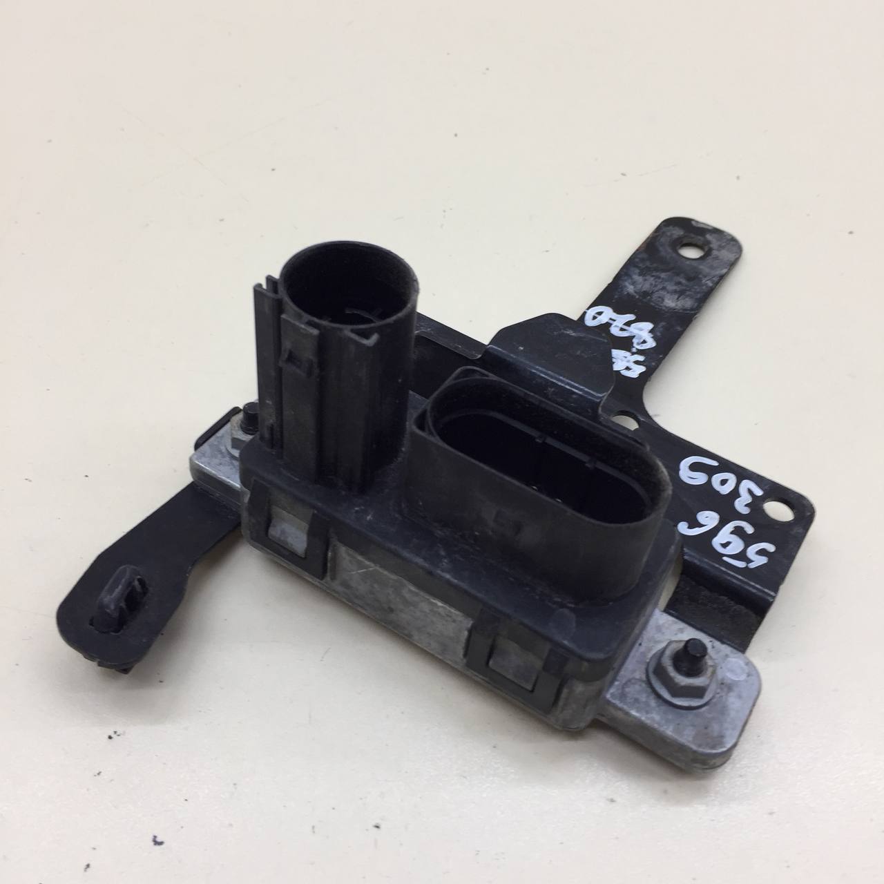 Реле свечей накала Jaguar XE (760) 2014-2021