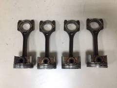 Поршень с шатуном Mazda Demio (DW) 1997-2002