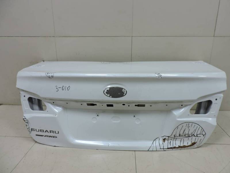 Крышка багажника Subaru Legacy (B14) 2010-2015