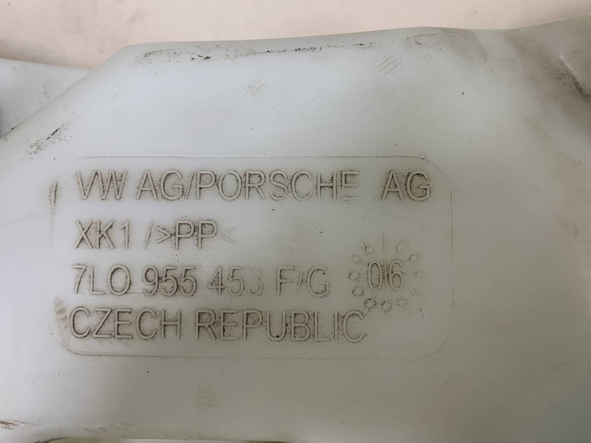 Бачок омывателя лобового стекла Volkswagen Touareg (7L) 2002-2010