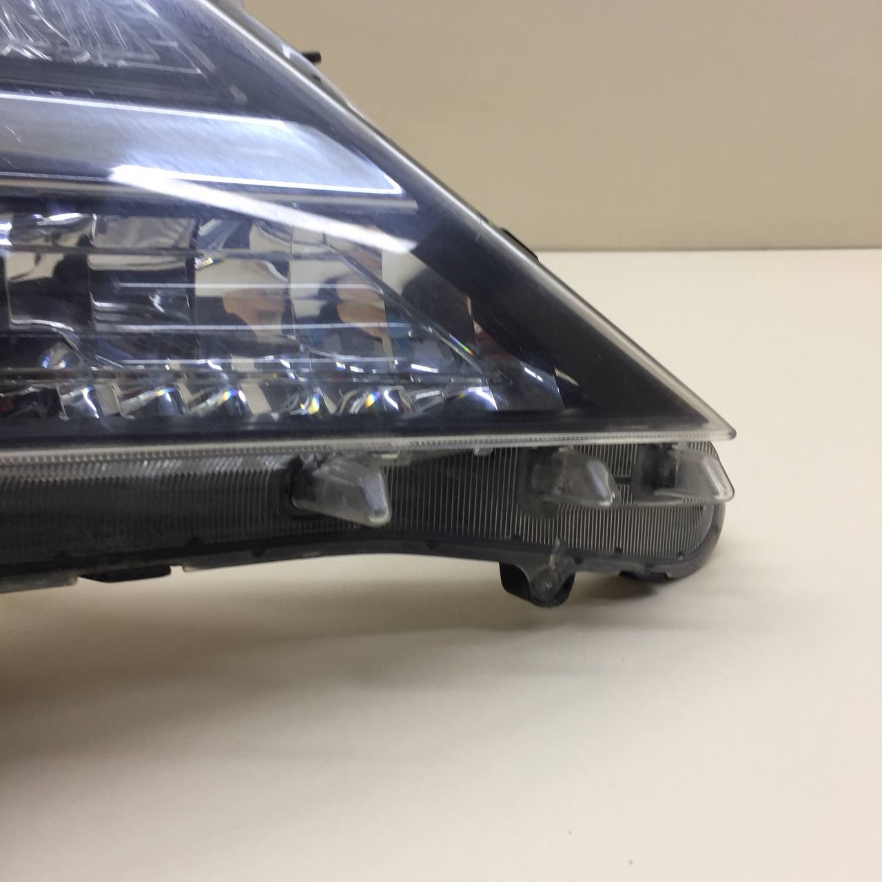 Фара правая Toyota Rav 4 (XA40) 2013-2019