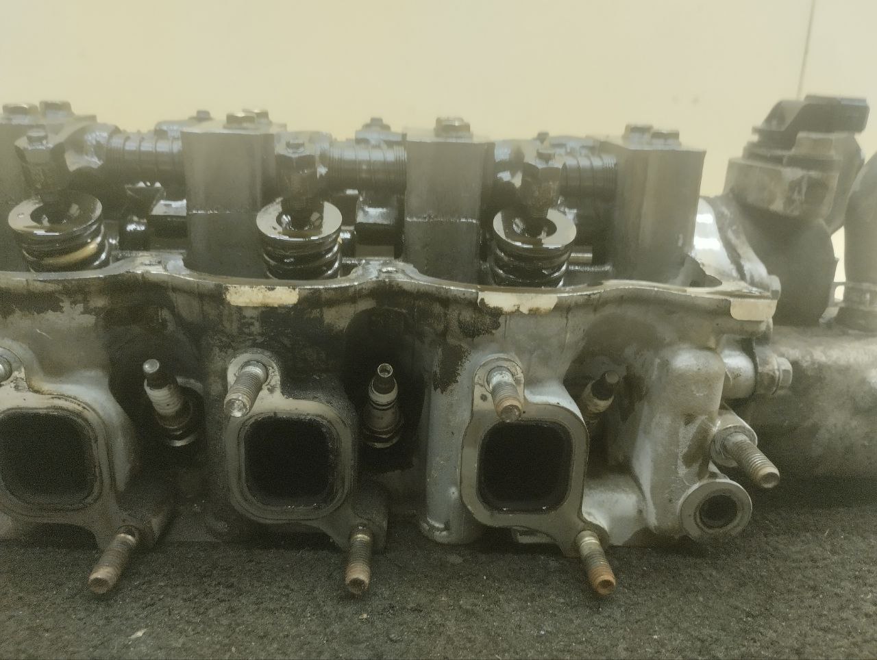 Головка блока цилиндров Chevrolet Aveo T250 2005-2011