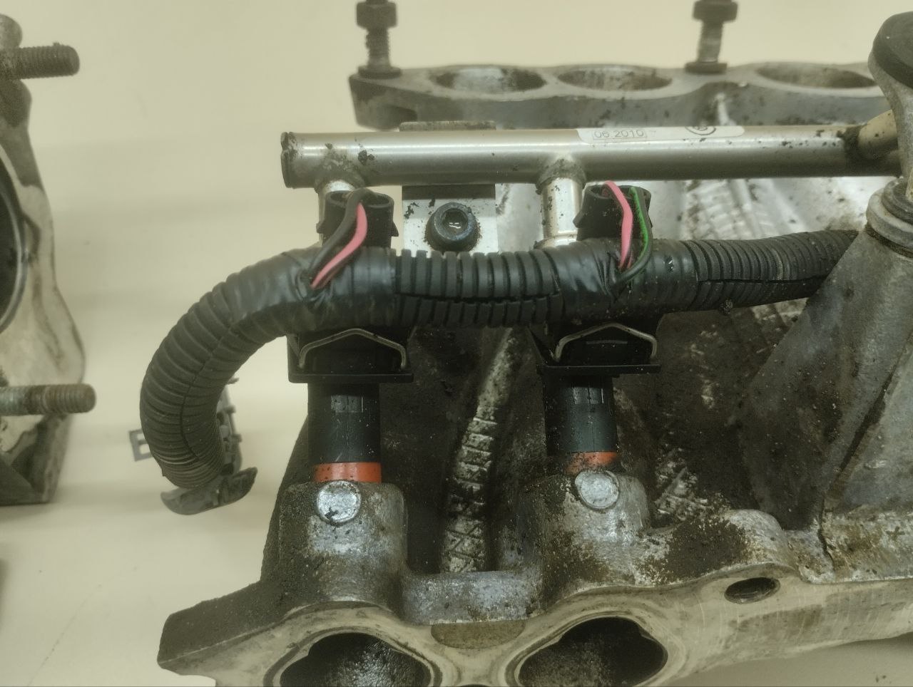 Коллектор впускной Chevrolet Niva 2009-2020