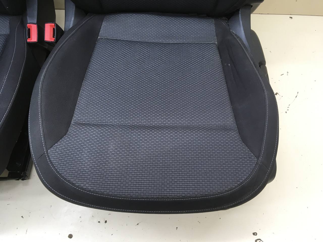 Сиденье (комплект) Volkswagen Polo (MK5) 2011-2020 Сиденье (комплект) Volkswagen Polo (MK5) 2011-2020