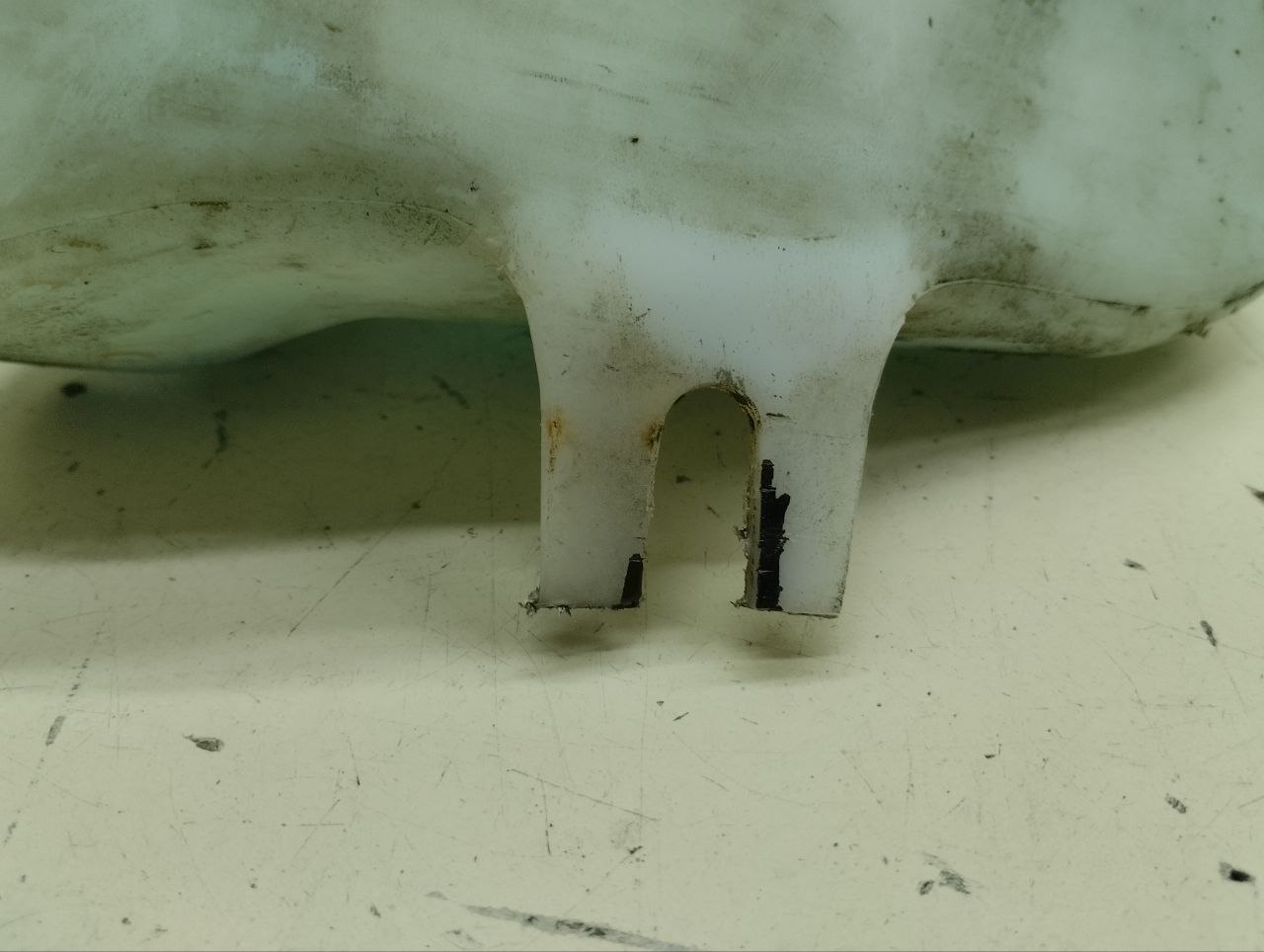 Бачок омывателя Fiat Albea 2002-2012