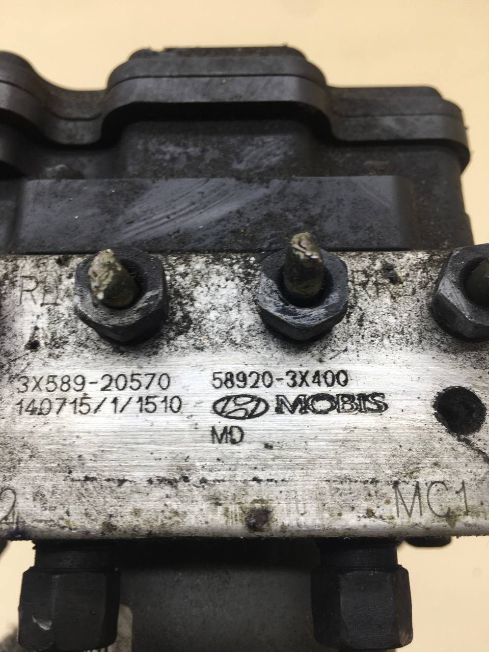 Блок ABS (насос) Hyundai Elantra (MD) 2011-2016