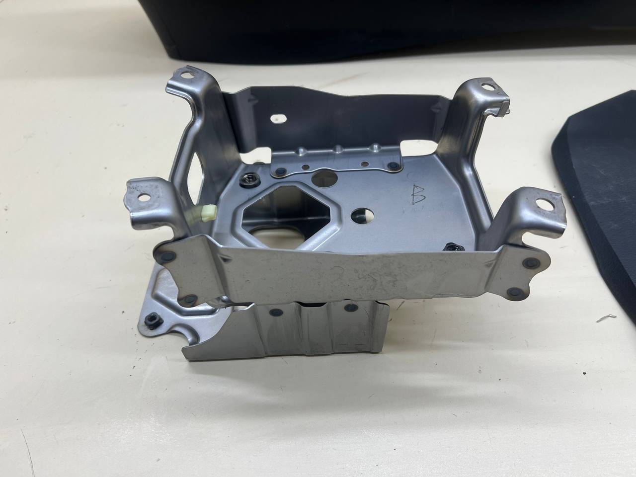 Консоль центральная Toyota Rav 4 (XA40) 2013-2019