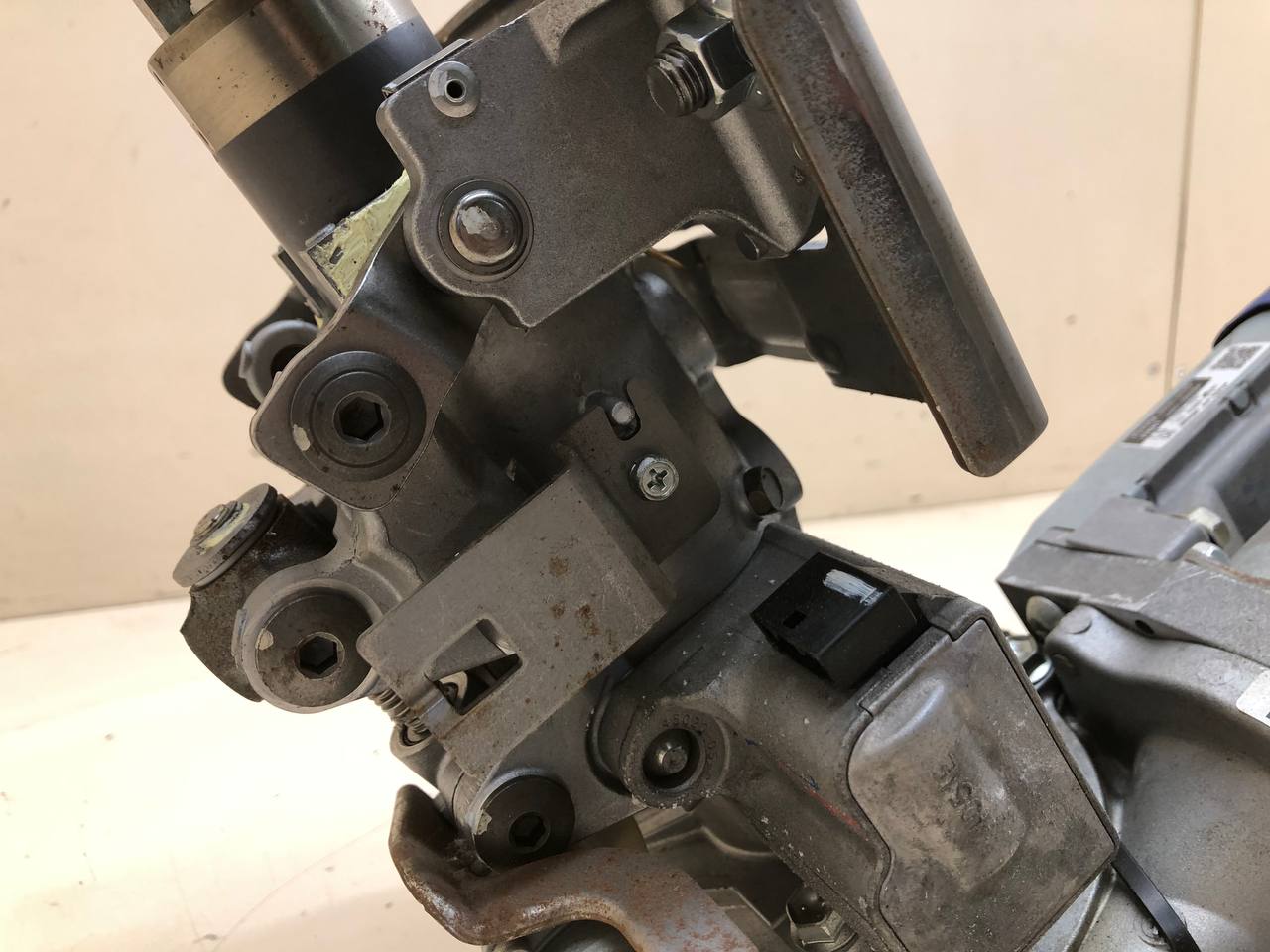 Колонка рулевая Toyota Camry (V50) 2011-2017