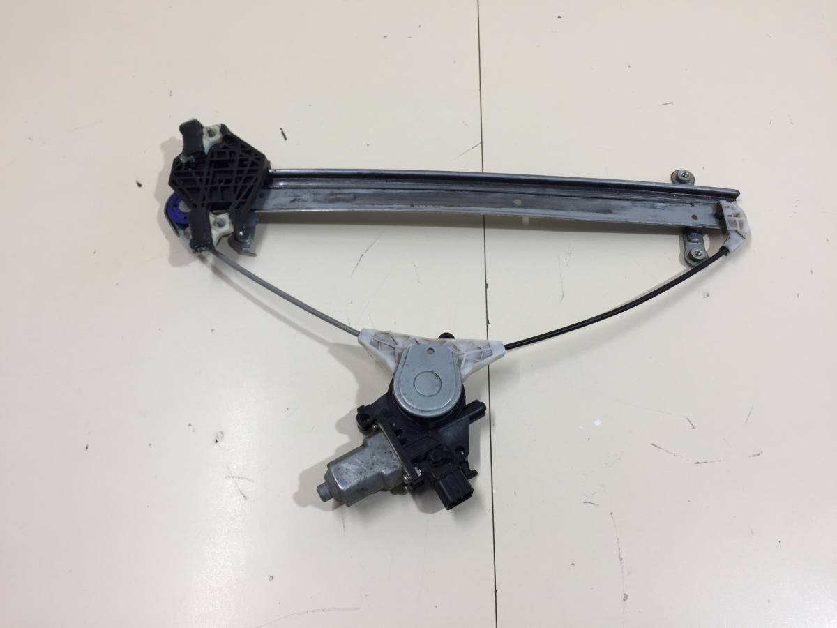Стеклоподъемник электр. передний левый Subaru Impreza (G12) 2007-2012