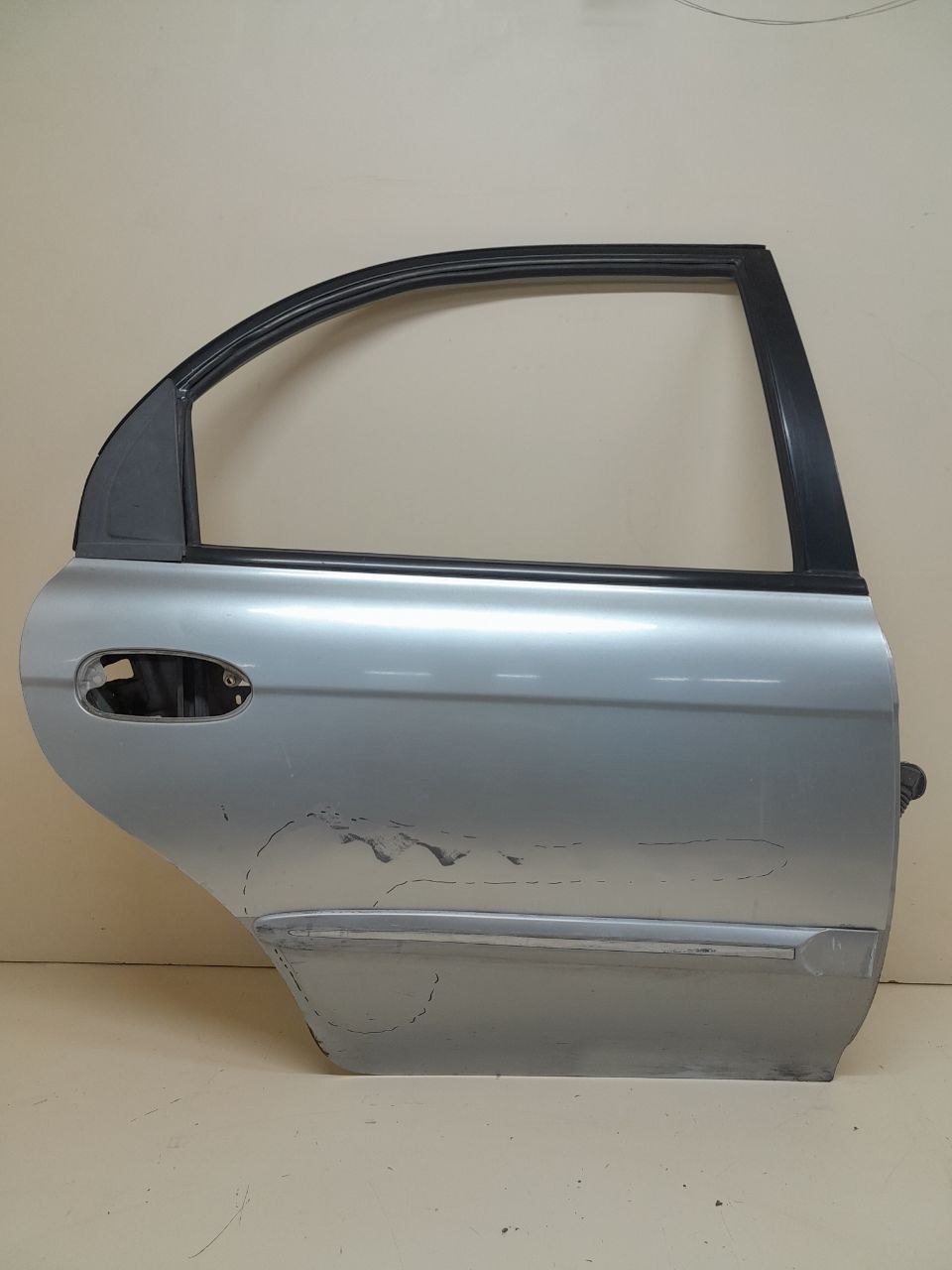 Дверь задняя правая Kia Sephia 2001-2004 Дверь задняя правая Kia Sephia 2001-2004