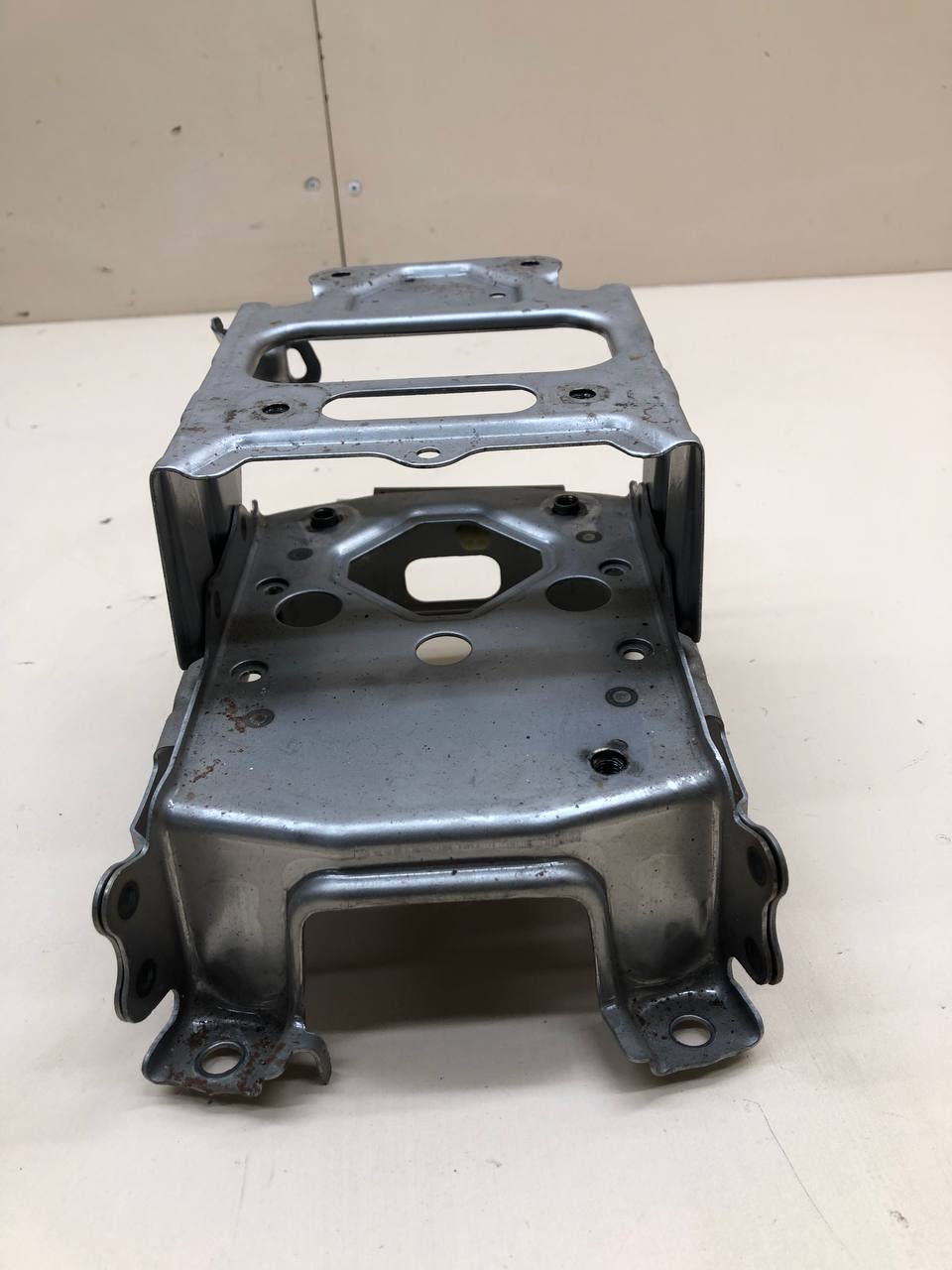 Консоль центральная Toyota Rav 4 (XA40) 2013-2019