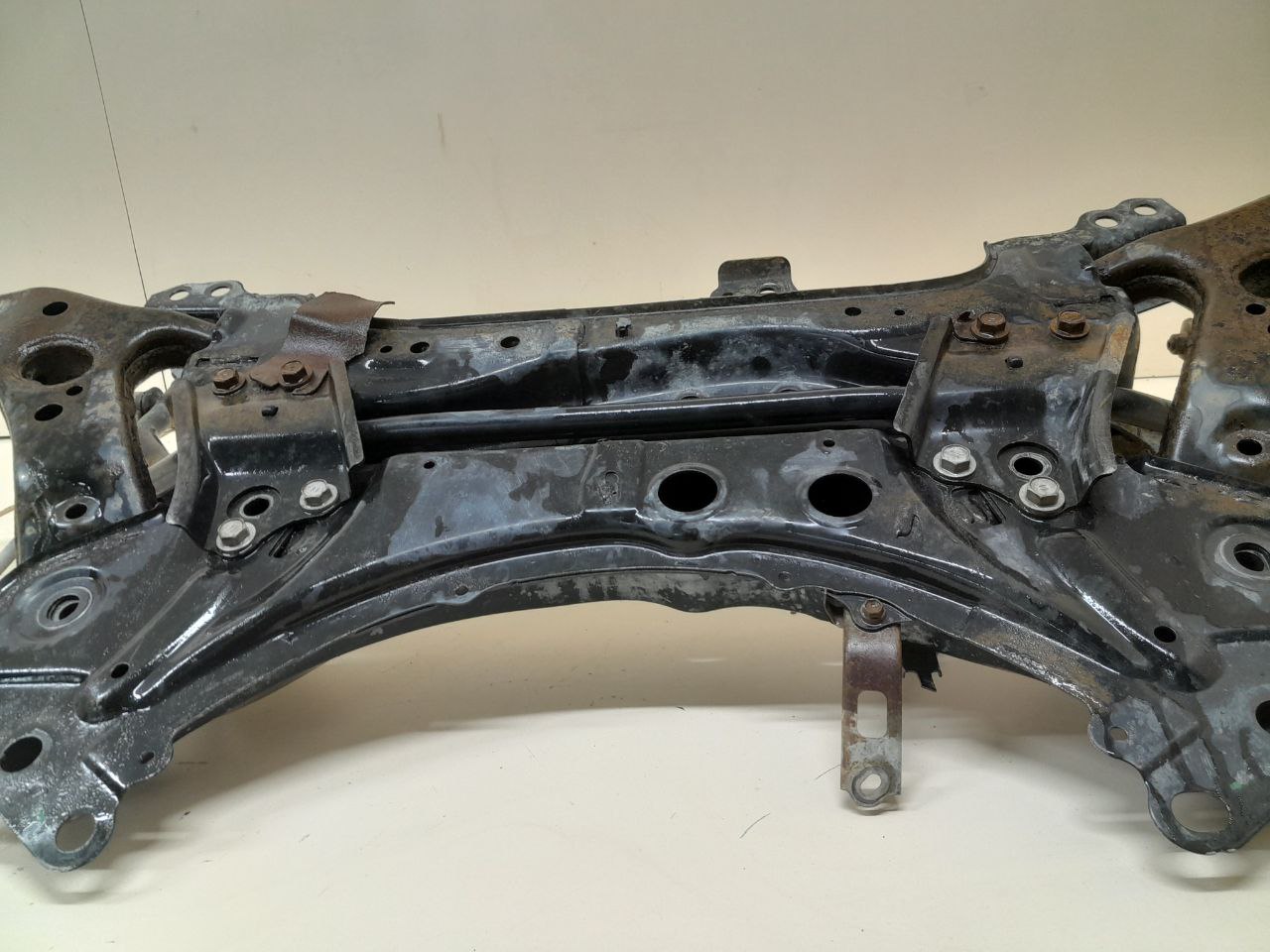 Балка подмоторная Toyota Auris (E150) 2006-2012 Балка подмоторная Toyota Auris (E150) 2006-2012