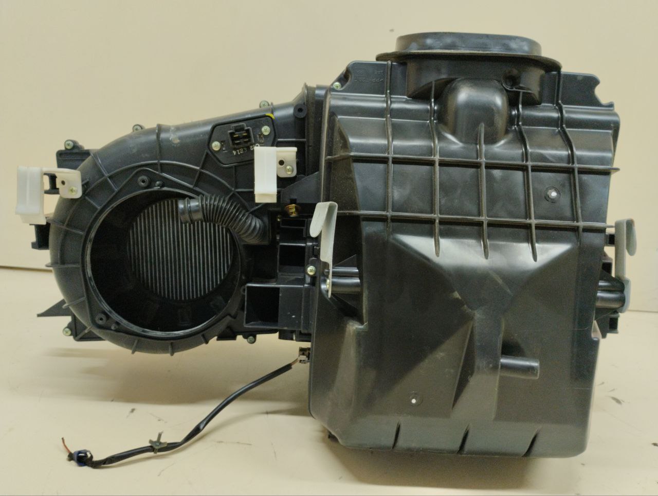 Корпус отопителя Nissan Almera Classic (B10) 2006-2013 Корпус отопителя Nissan Almera Classic (B10) 2006-2013