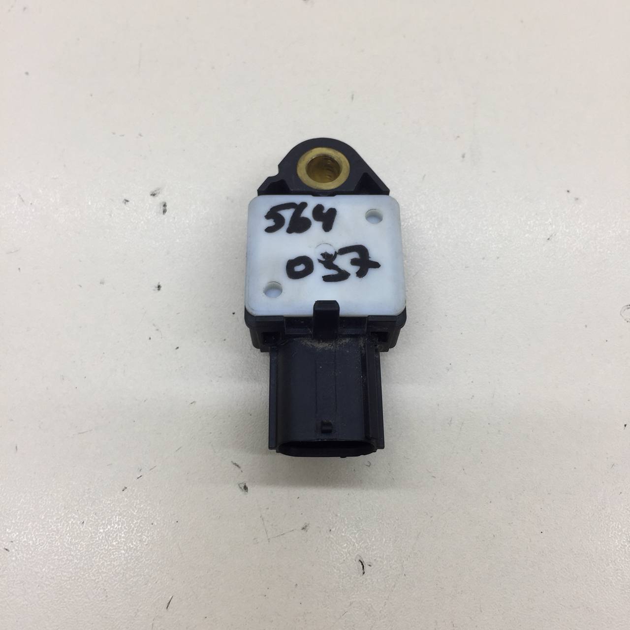 Датчик AIR BAG Toyota Corolla E150 2006-2013 Датчик AIR BAG Toyota Corolla E150 2006-2013
